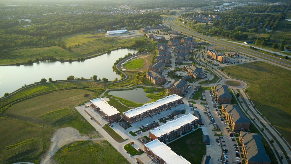 4210 Philips Farm Rd, Columbia, MO for lease - Aerial - Image 3 of 17