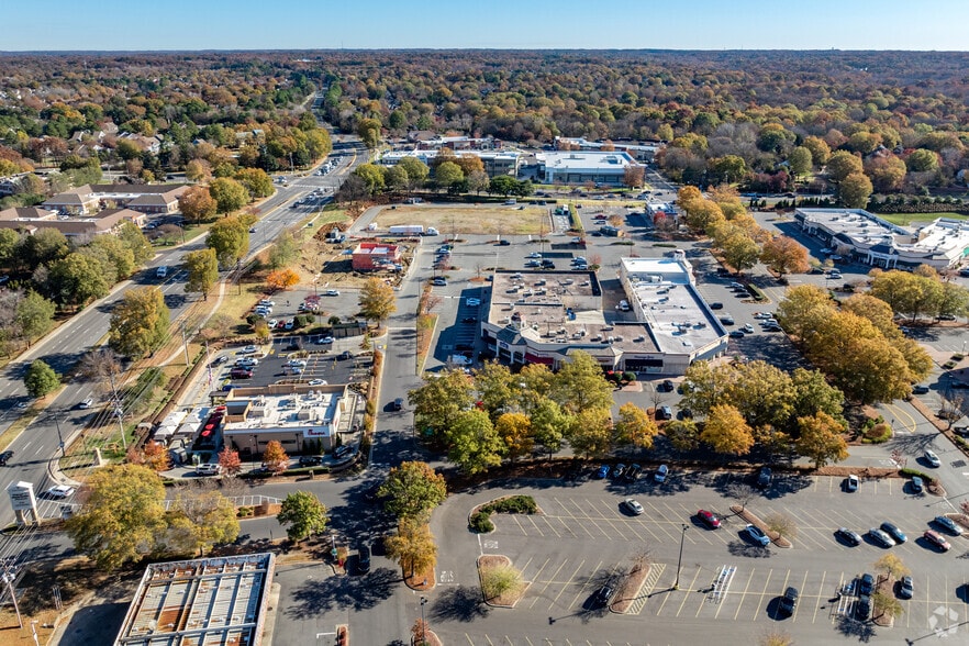 8008 Providence Rd, Charlotte, NC for lease - Aerial - Image 3 of 14
