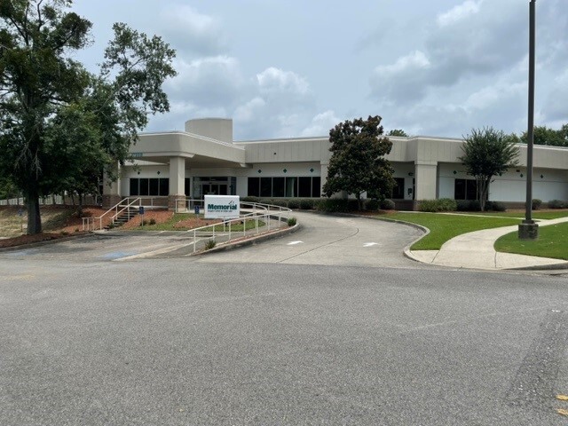 1720B Medical Park Dr, Biloxi, MS for lease - Building Photo - Image 2 of 9