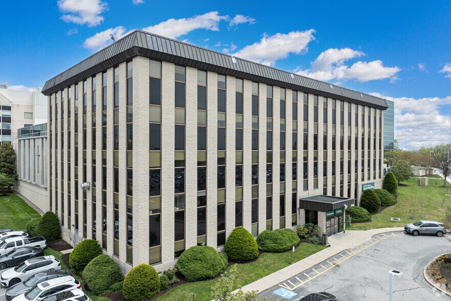 5445-5601 Loch Raven Blvd, Baltimore, MD à louer - Photo du bâtiment - Image 3 de 12