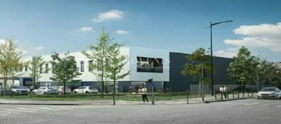 Flex in Ozoir-la-Ferrière for lease Building Photo- Image 1 of 7