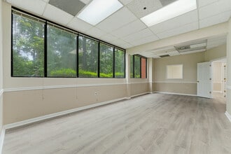1800 Roswell Rd, Marietta, GA for lease Interior Photo- Image 1 of 16