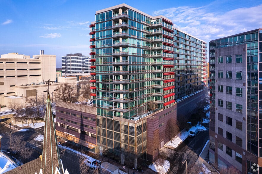 800 Elgin Rd, Evanston, IL for sale - Building Photo - Image 1 of 12