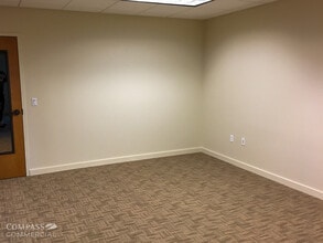 1051 NW Bond St, Bend, OR à louer Photo intérieure- Image 2 de 3