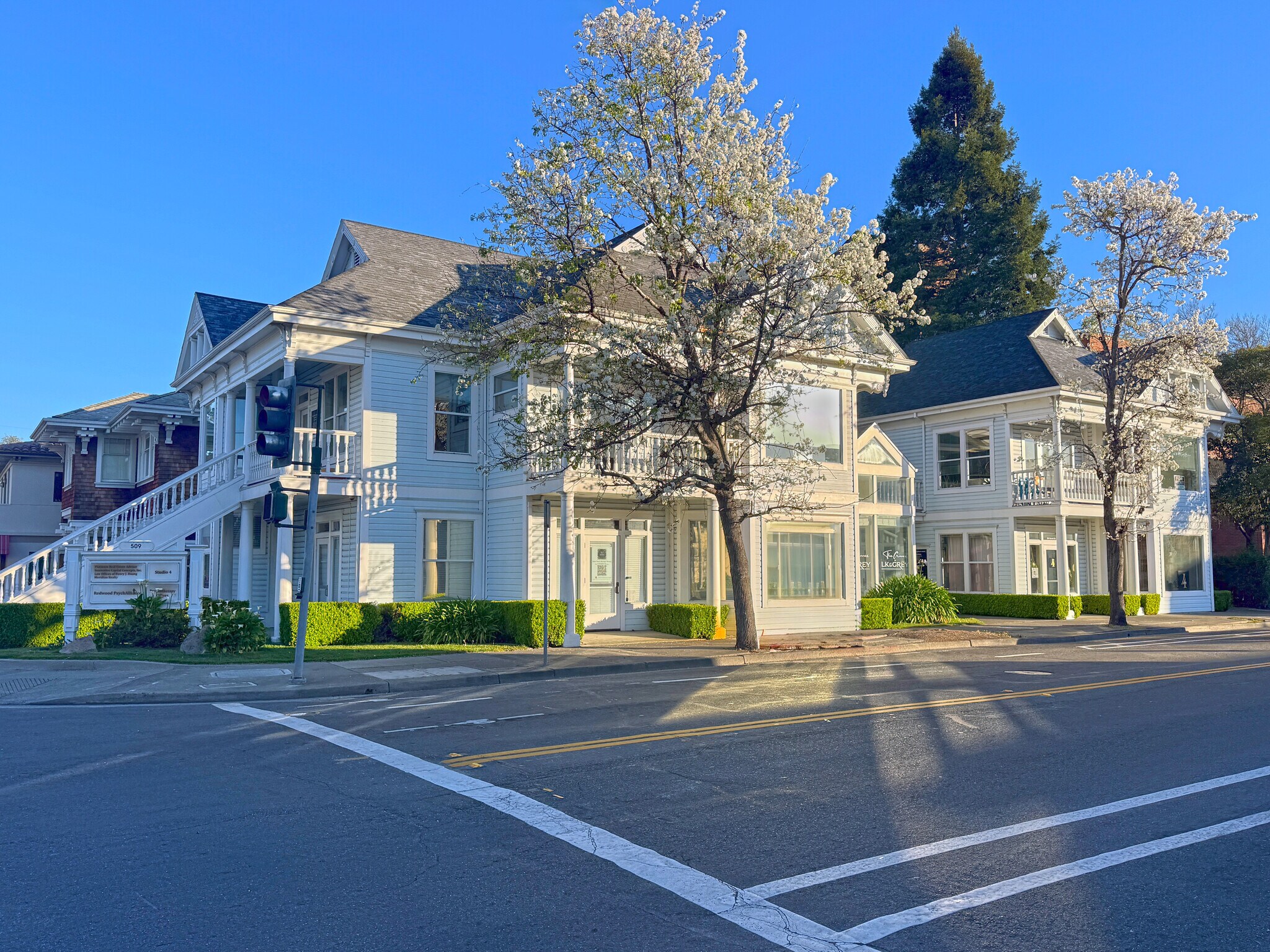 509 7th St, Santa Rosa, CA à louer Photo principale- Image 1 de 14