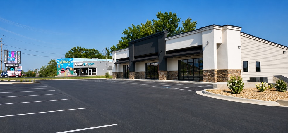1207 W 76 Country Blvd, Branson, MO for lease - Building Photo - Image 3 of 6
