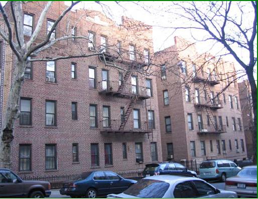 961 42nd St, Brooklyn, NY à vendre - Photo du bâtiment - Image 3 de 4