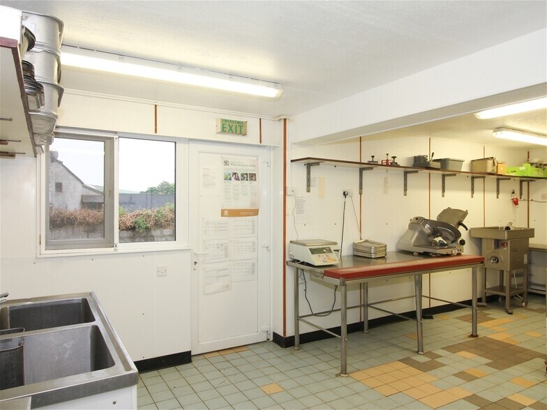 11 Fife Street (Vacant Retail Unit), Dufftown à vendre - Photo du bâtiment - Image 3 de 8