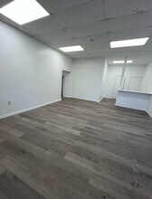 402-404 Hawthorne Ave, Newark, NJ for lease Building Photo- Image 2 of 4