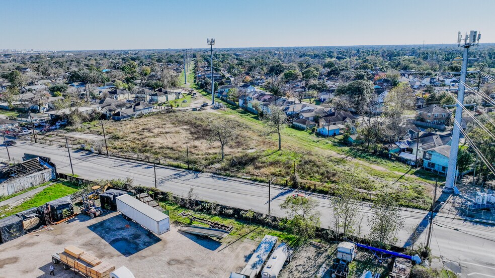 7634 Harrisburg Blvd, Houston, TX à vendre - Aérien - Image 2 de 6