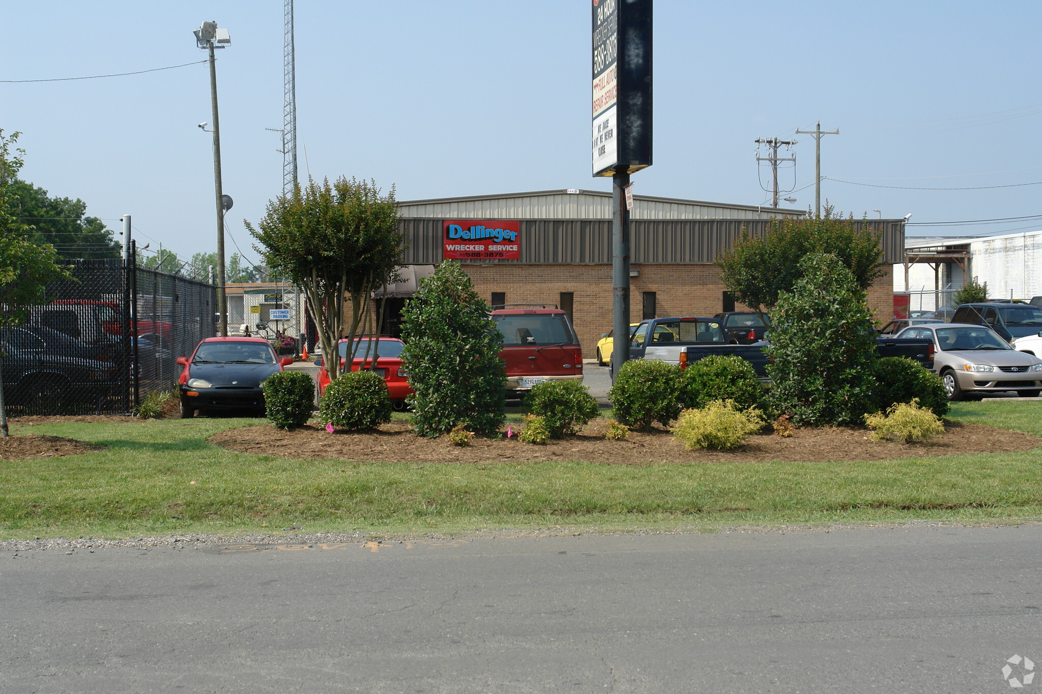 10256 Industrial Dr, Pineville, NC for lease Primary Photo- Image 1 of 15