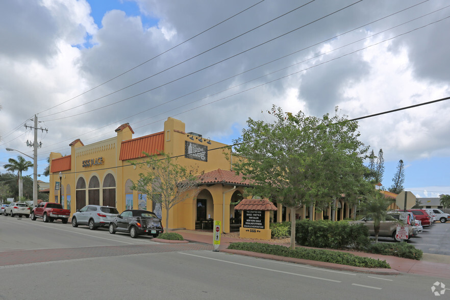 555 S Colorado Ave, Stuart, FL for lease - Building Photo - Image 3 of 9