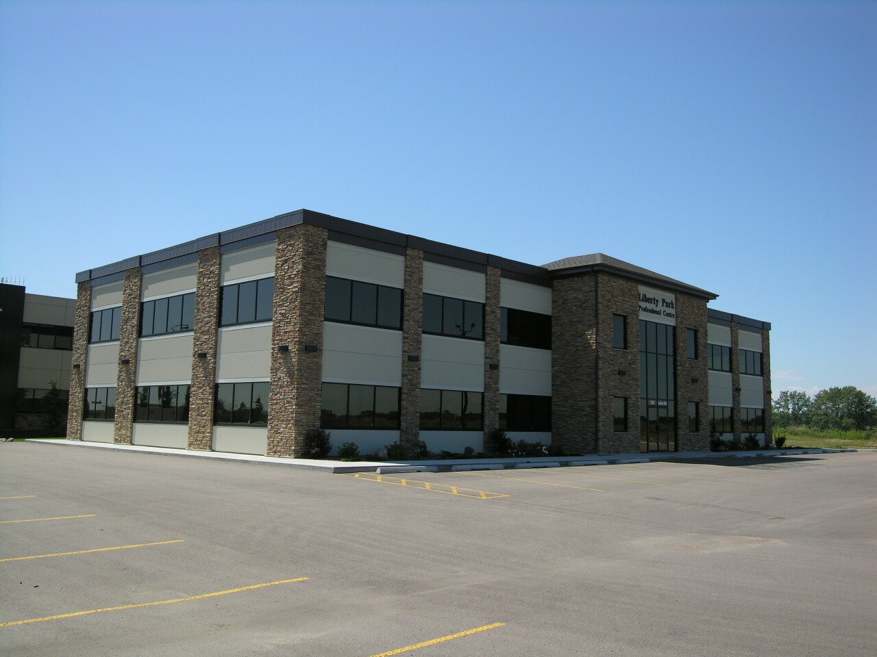 536 Laura Ave, Red Deer County, AB à vendre Autre- Image 1 de 1