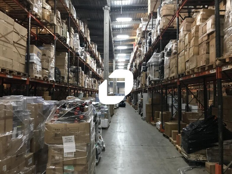 Industrial in Lognes for lease - Interior Photo - Image 3 of 8