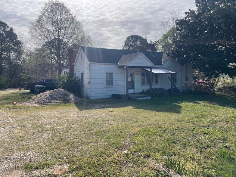 4137 S Alston Ave, Durham, NC for sale - Building Photo - Image 2 of 5