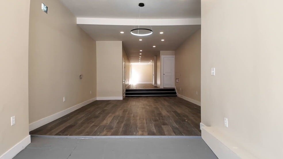 2624 Germantown Ave, Philadelphia, PA à vendre - Vidéo sur l’inscription commerciale - Image 2 de 37