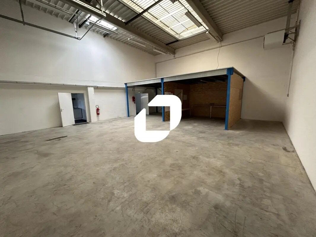 Flex in Moissy-Cramayel for lease Interior Photo- Image 1 of 14