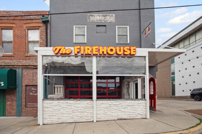 Plus de détails pour 314 State St, Alton, IL - Commerce de détail à vendre