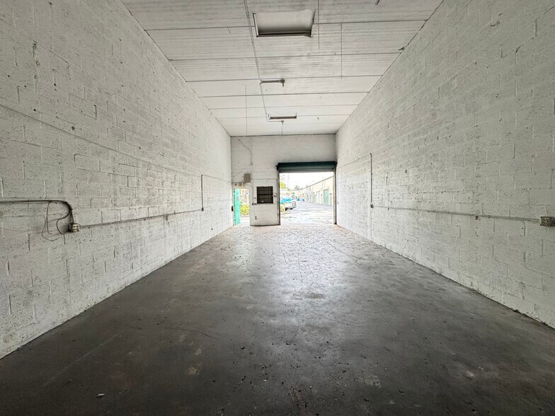 1791 Blount Rd, Pompano Beach, FL à louer - Photo du bâtiment - Image 3 de 16