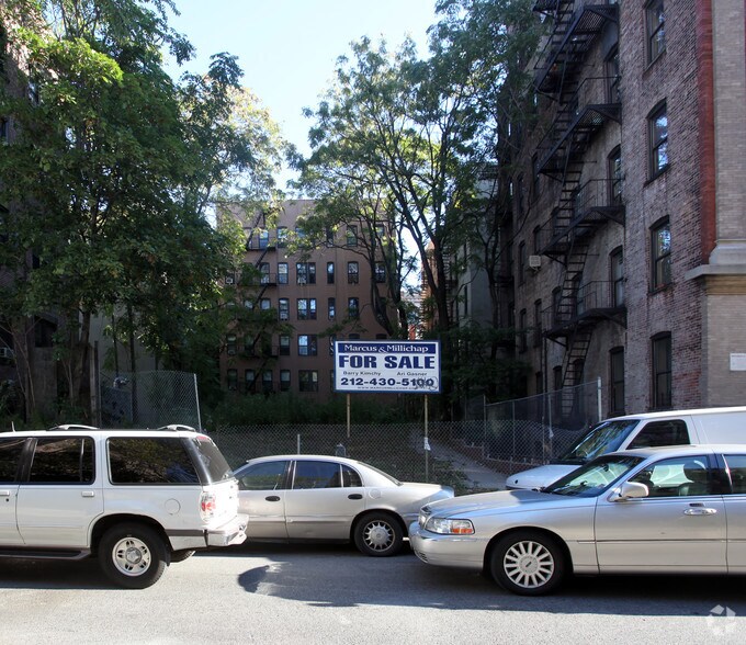 467 W 157th St, New York, NY à vendre - Photo du bâtiment - Image 3 de 4