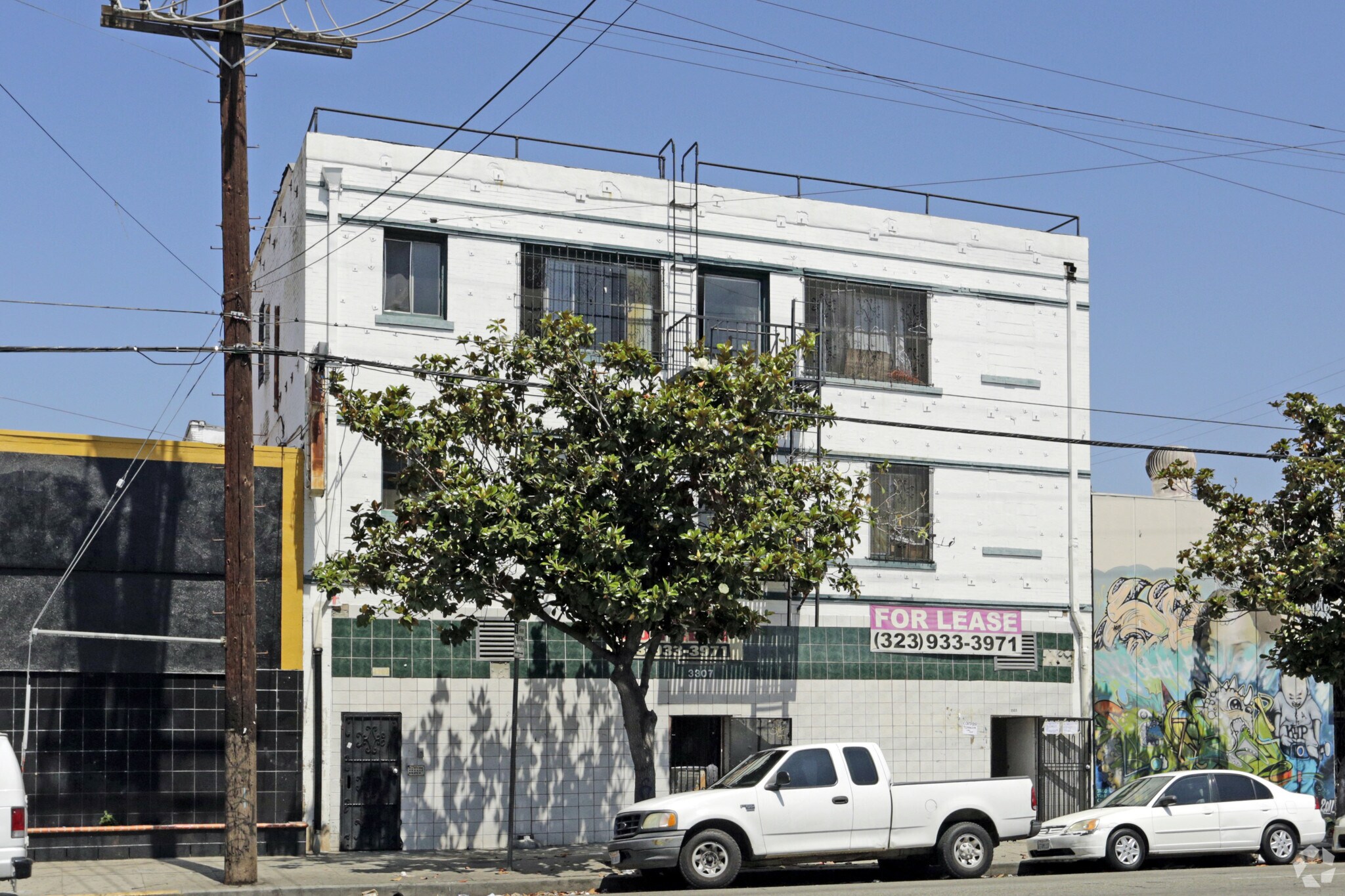 3305-3307 S Main St, Los Angeles, CA for lease Primary Photo- Image 1 of 8