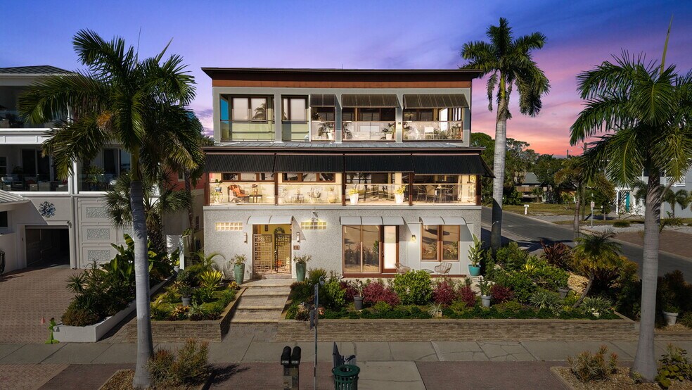 5657 Shore S blvd, Gulfport, FL à vendre - Photo du bâtiment - Image 2 de 112