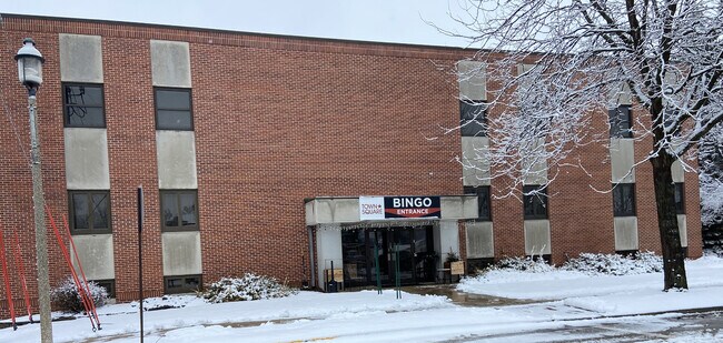 More details for 486 Hill St, Green Lake, WI - Office for Sale