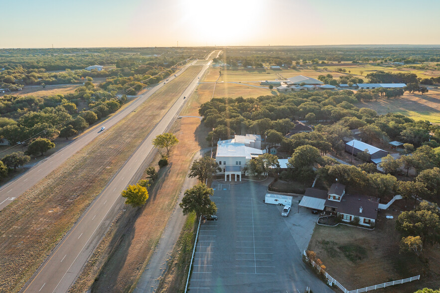 151 Fox Rd, Weatherford, TX à vendre - Photo principale - Image 1 de 1