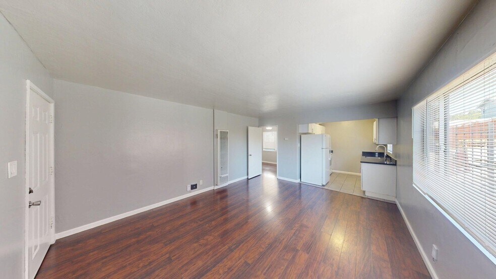 3502-3512 Brookdale Ave, Oakland, CA à vendre - Photo intérieure - Image 3 de 12