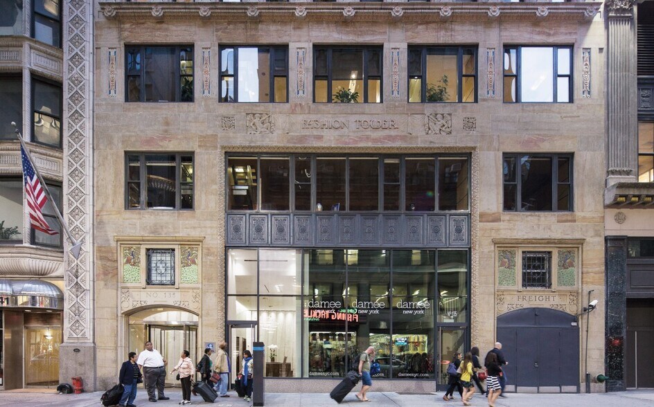 135 W 36th St, New York, NY à louer - Photo du bâtiment - Image 1 de 11
