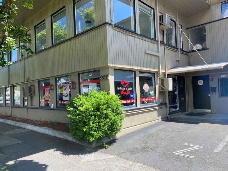 5620-5622 SW Kelly Ave, Portland, OR for lease - Building Photo - Image 2 of 9