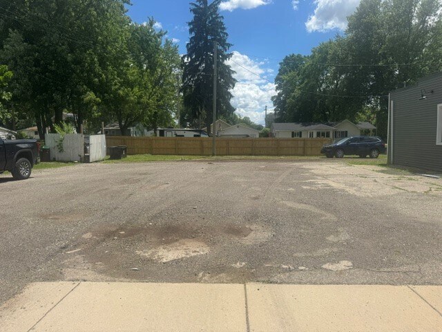 345 W Grand River, Webberville, MI à vendre - Photo du bâtiment - Image 2 de 6