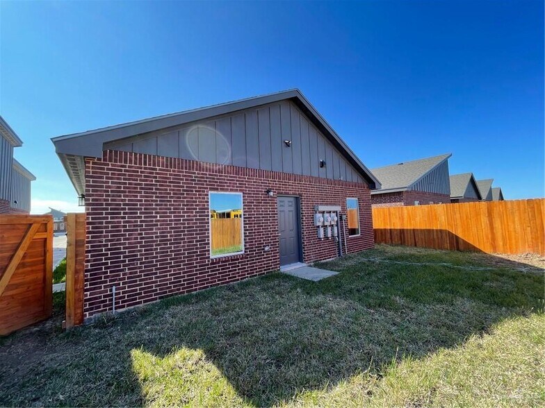 705 Pedro St, Mission, TX à vendre - Photo du bâtiment - Image 2 de 13