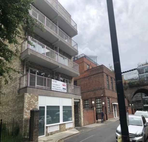 49 Surrey Row, London for lease - Primary Photo - Image 1 of 1