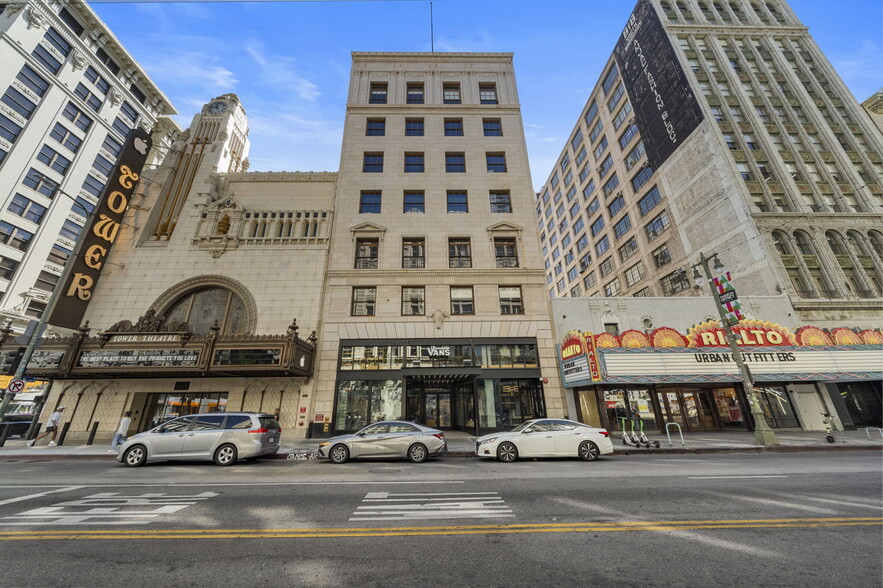 806 S Broadway, Los Angeles, CA for lease - Building Photo - Image 1 of 25