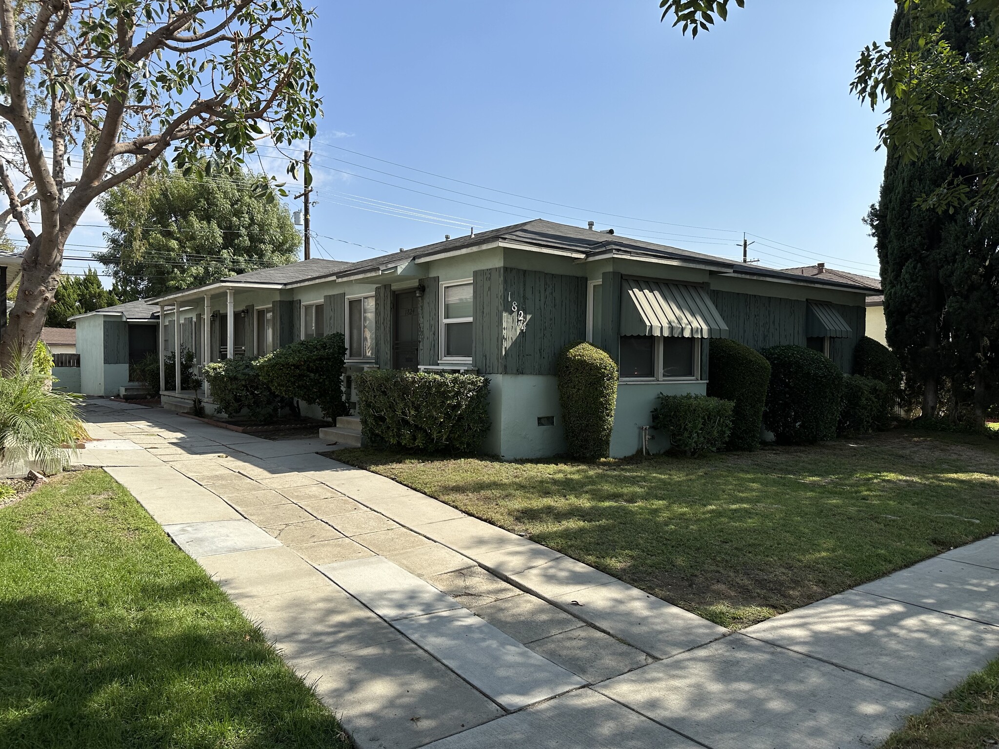 1824 N Hollywood Way, Burbank, CA à vendre Photo du bâtiment- Image 1 de 1