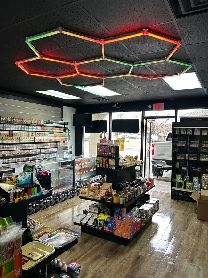 4820 University Dr, Huntsville, AL 35816 - Unité Unit 1 - - Photo intérieure - Image 1 of 3