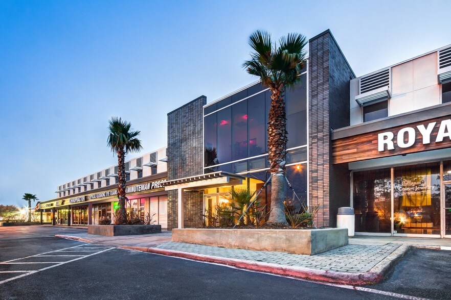 4660 Beechnut St, Houston, TX à louer - Photo principale - Image 1 de 7