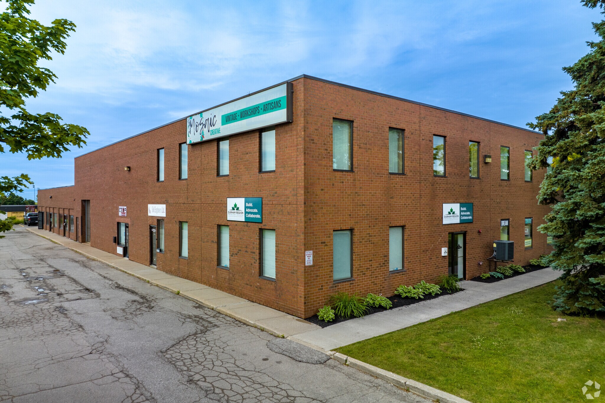 1255 Terwillegar Ave, Oshawa, ON à vendre Photo du bâtiment- Image 1 de 1