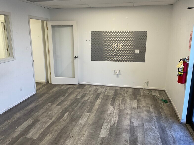 1650 45th St, Munster, IN à vendre - Photo du bâtiment - Image 2 de 19