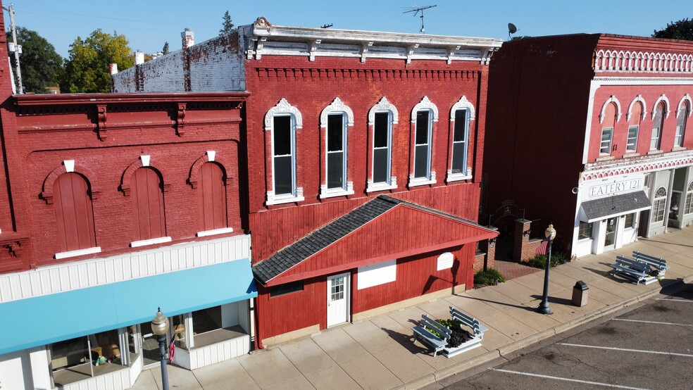 113 S Main St, Ovid, MI for lease - Building Photo - Image 3 of 12