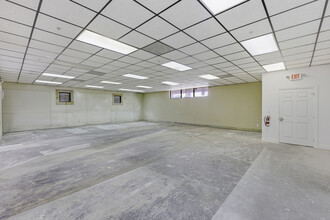 657 NE Dixie Hwy, Jensen Beach, FL for lease Interior Photo- Image 1 of 2