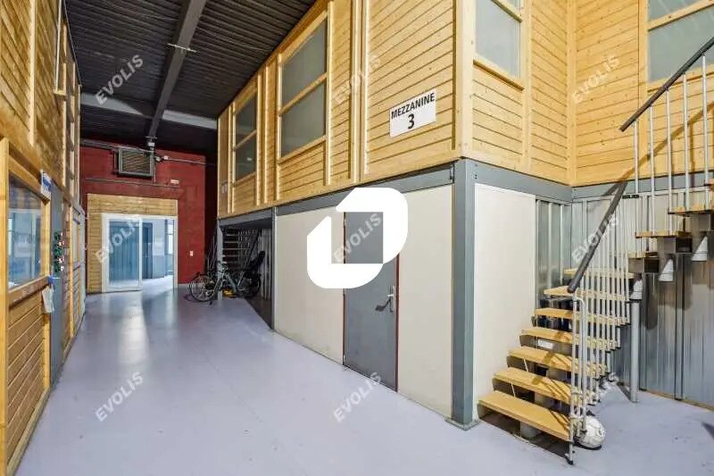 Local d'activités dans Ivry-sur-Seine à vendre - Photo du bâtiment - Image 3 de 11