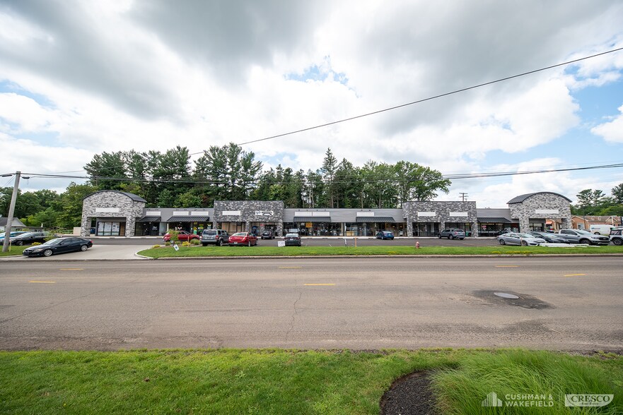 8533-8559 E Washington St, Chagrin Falls, OH à louer - Photo du bâtiment - Image 3 de 3