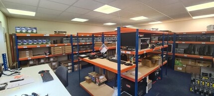 Gogmore Ln, Chertsey à louer Photo intérieure- Image 2 de 7