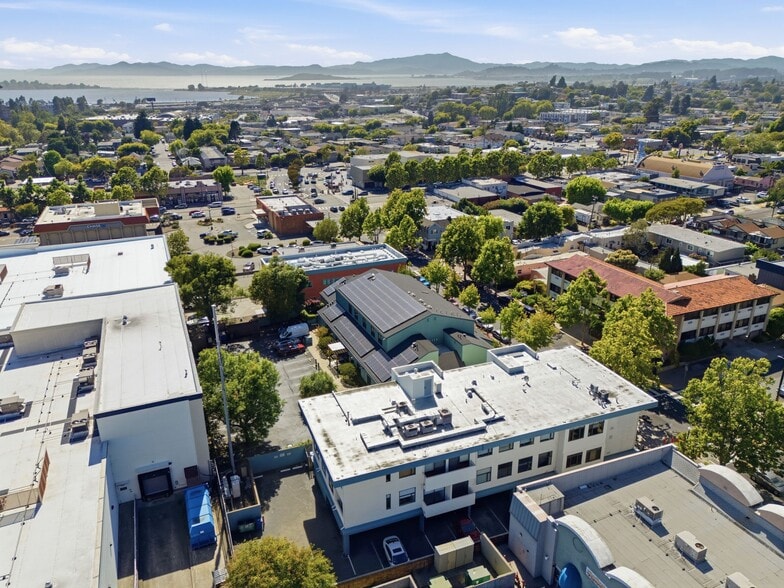6500 Fairmount Ave, El Cerrito, CA for sale - Building Photo - Image 3 of 38
