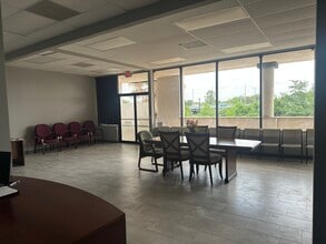 9440 Bellaire Blvd, Houston, TX for lease Building Photo- Image 2 of 5