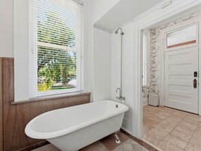 342 Hyde Park Ave, Tampa, FL à louer Photo intérieure- Image 2 de 10