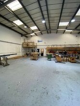 London Rd, Swanscombe for lease Interior Photo- Image 2 of 3