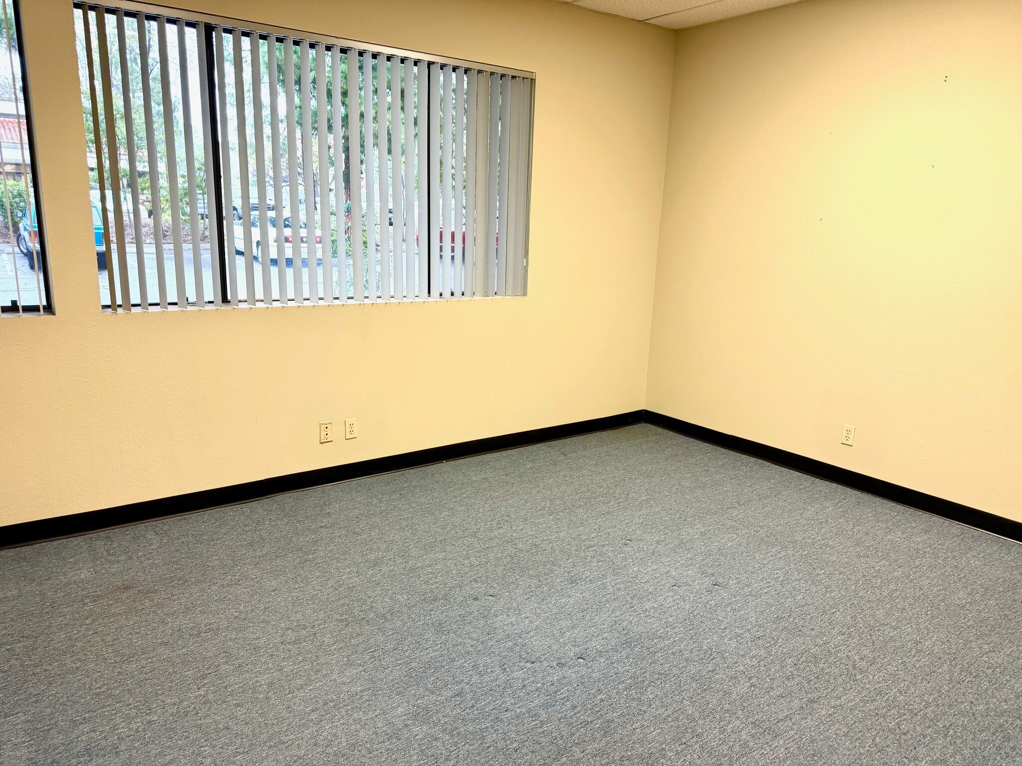 516 Pennsfield Pl, Thousand Oaks, CA à louer Photo intérieure- Image 1 de 5